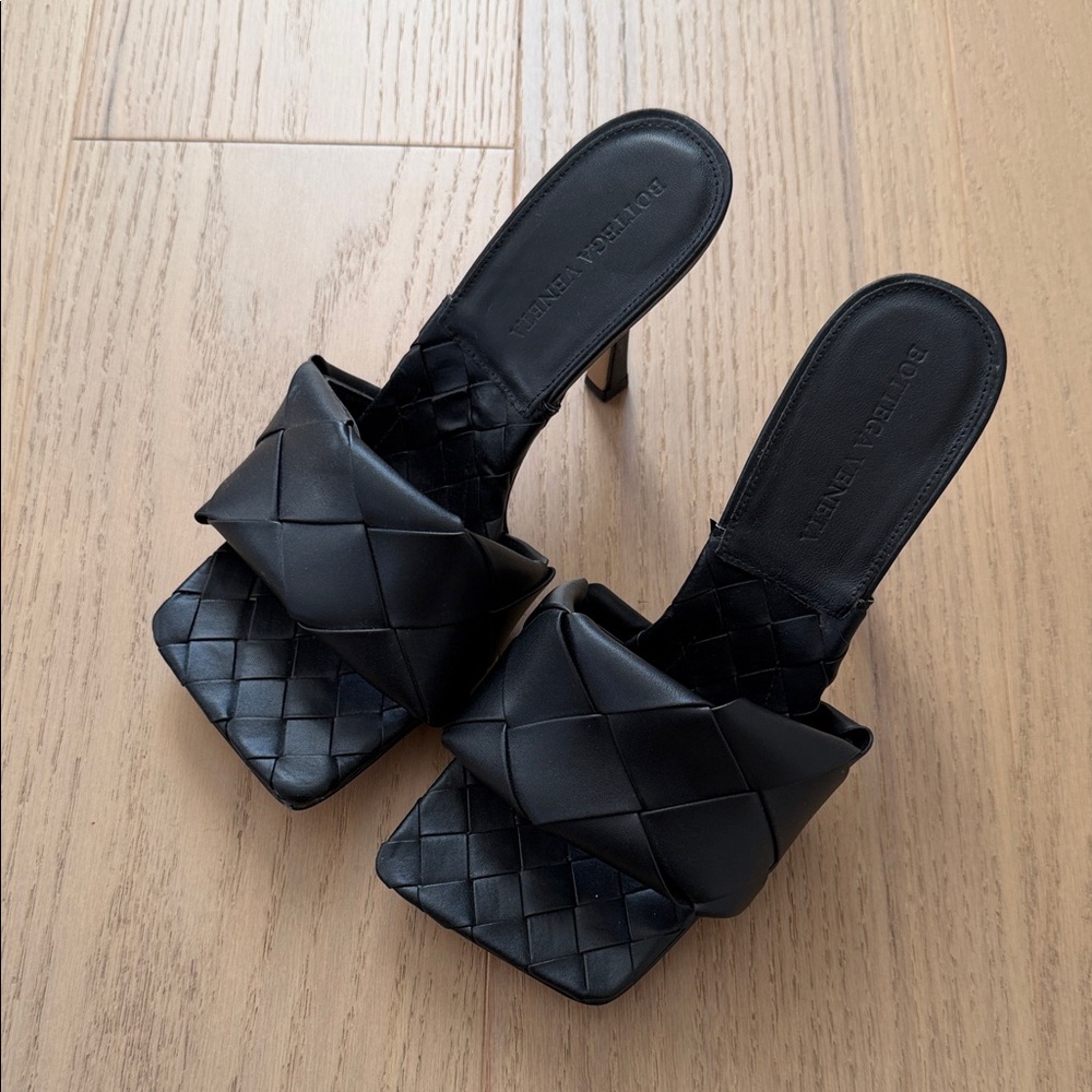 BV inspired heels